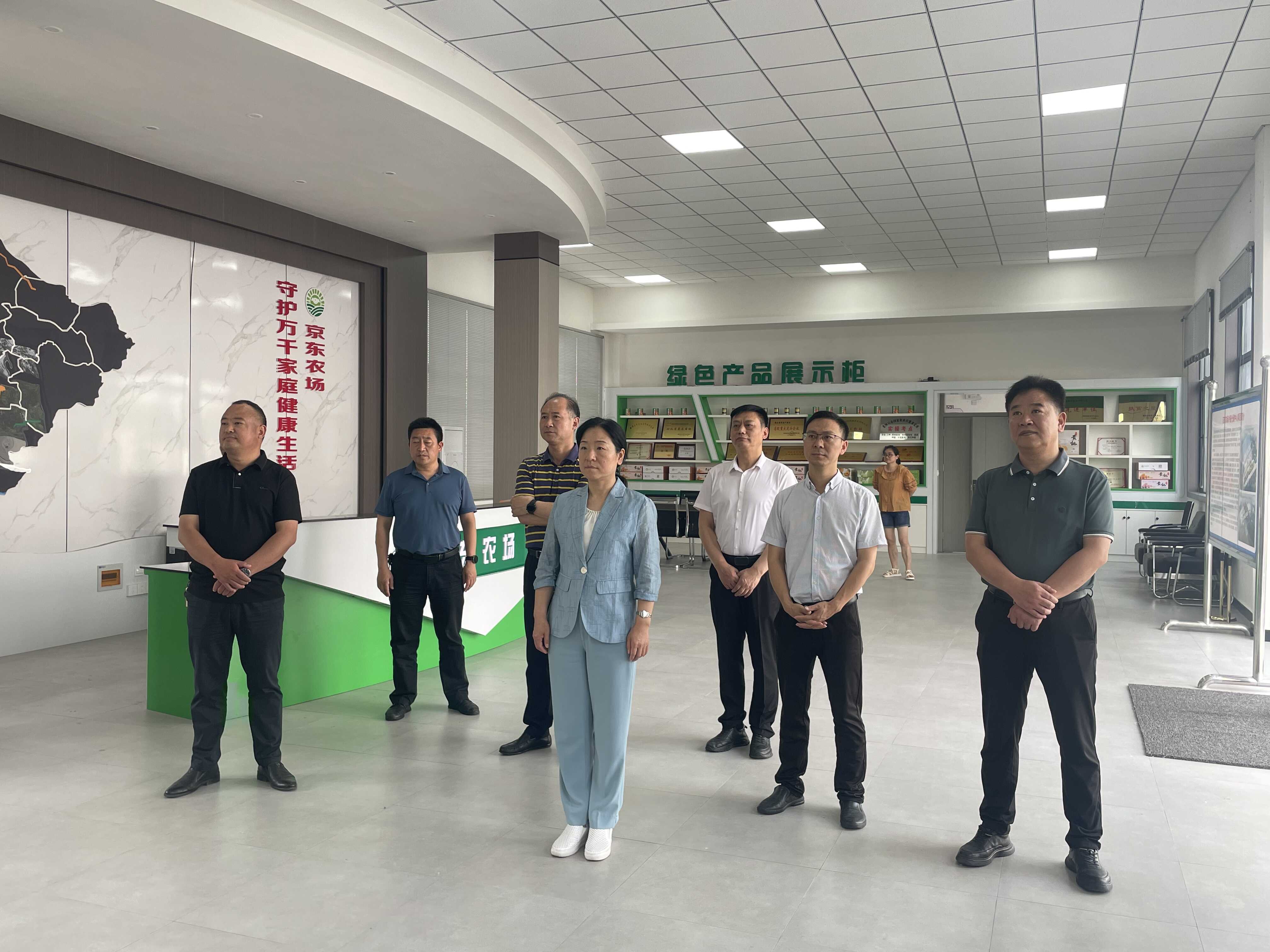 市林果產(chǎn)業(yè)鏈專班赴老河口市調(diào)研林果產(chǎn)業(yè)鏈發(fā)展及國內(nèi)貿(mào)易代理情況